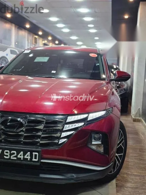 هيونداي توسان 2021 أحمر مستعملة للبيع - 2