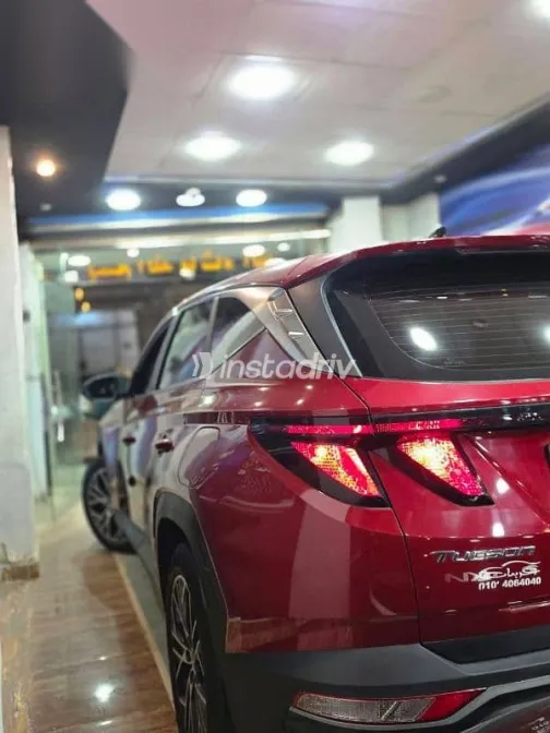 هيونداي توسان 2021 أحمر مستعملة للبيع - 6