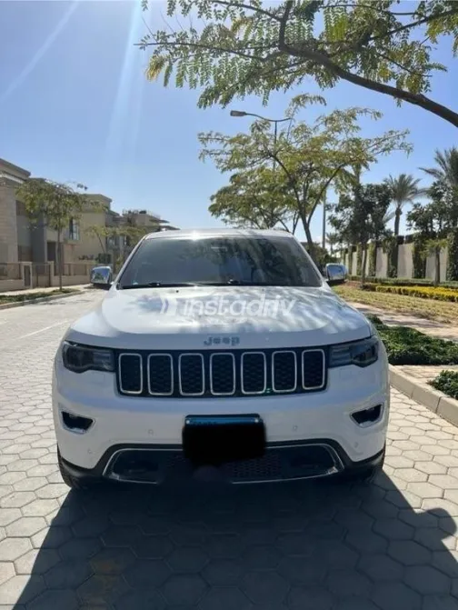Jeep Grand Cherokee 2022 White Used for Sale - 1
