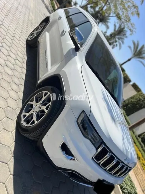 Jeep Grand Cherokee 2022 White Used for Sale - 3