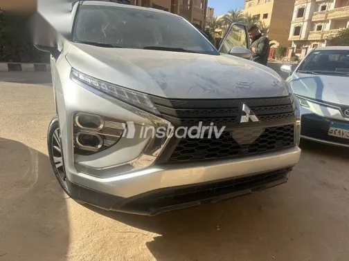 ميتسوبيشي اكليبس 2025 فضي مستعملة للبيع - 7
