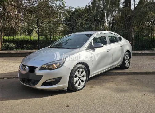 اوبل أسترا 2020 فضي مستعملة للبيع - 3