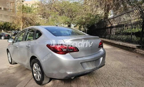 اوبل أسترا 2020 فضي مستعملة للبيع - 5