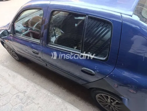 رينو كليو 2003 أزرق غامق مستعملة للبيع - 5