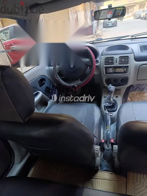 رينو كليو 2003 أزرق غامق مستعملة للبيع - 9