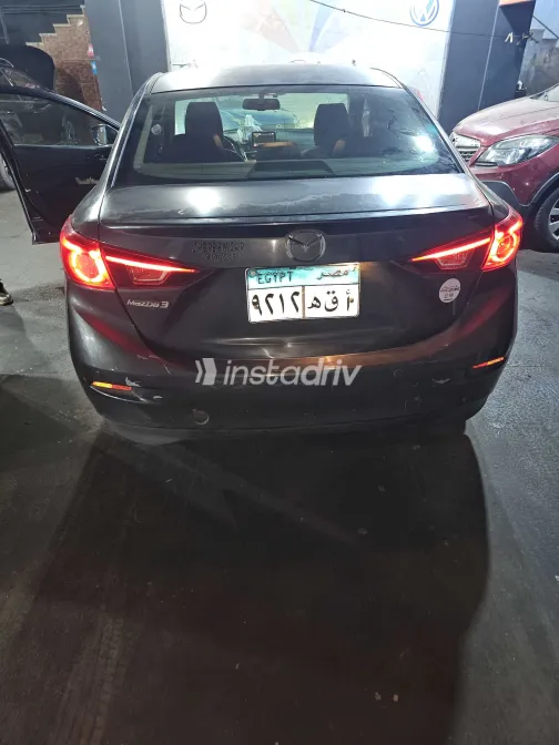 مازدا 3 2015 أبيض مستعملة للبيع - 2