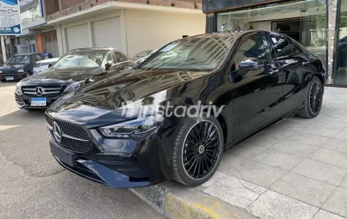 مرسيدس CLA 200 2024 أسود مستعملة للبيع - 1
