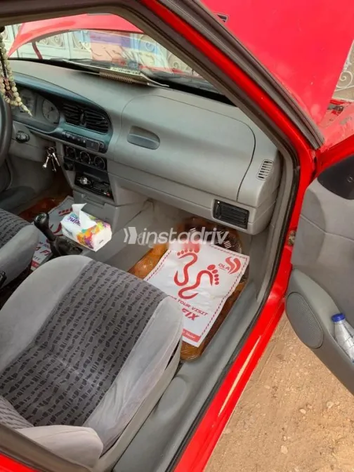 سكودا فيليشيا 2001 أحمر مستعملة للبيع - 2