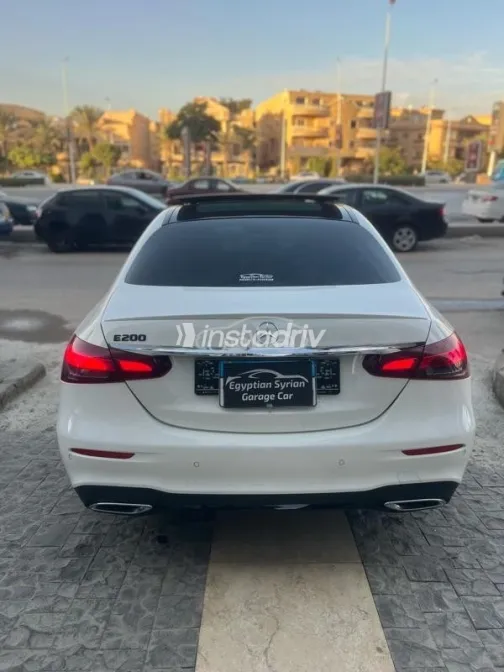 مرسيدس E 200 2023 أبيض مستعملة للبيع - 4