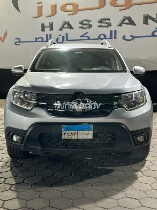 Renault Duster 2020 Silver Used for Sale - 3