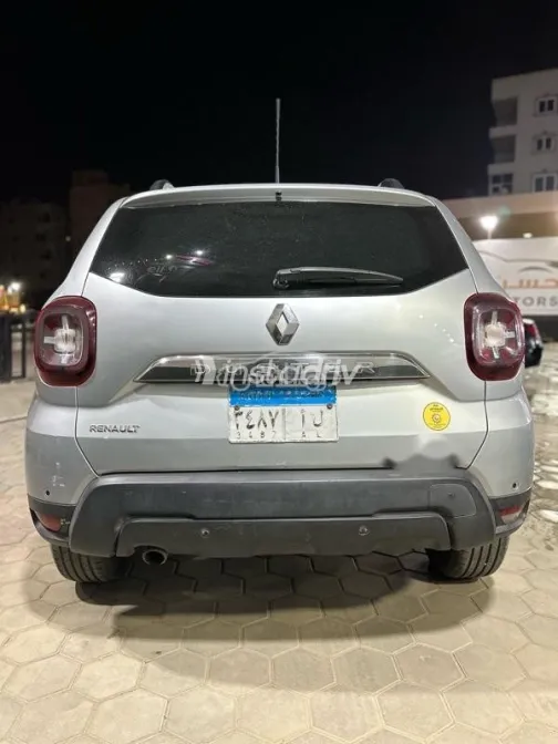 Renault Duster 2020 Silver Used for Sale - 4