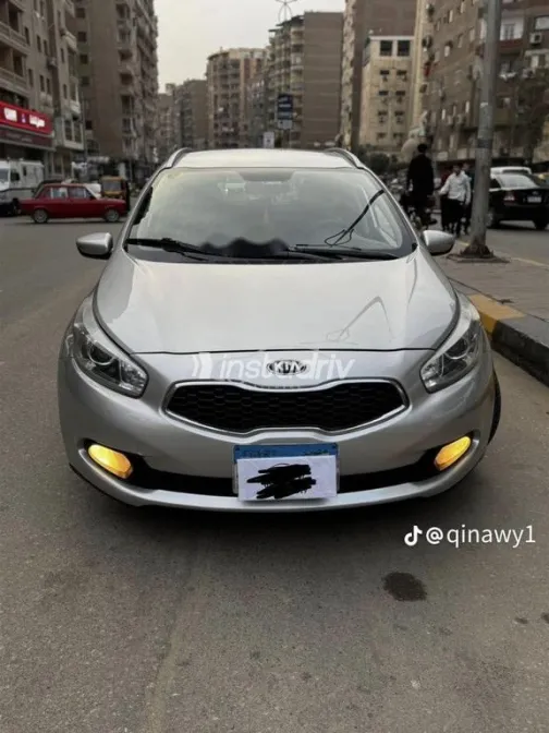 Kia Ceed 2016 White Used for Sale - 1