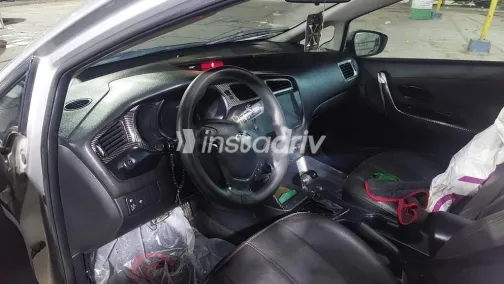 Kia Ceed 2016 White Used for Sale - 2