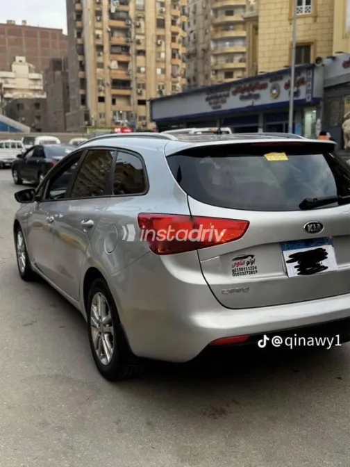 Kia Ceed 2016 White Used for Sale - 4