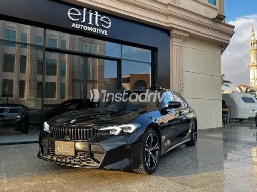 بي ام دبليو 320 2024 أسود مستعملة للبيع - 1