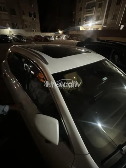 ام جى اتش اس 2022 أبيض مستعملة للبيع - 3