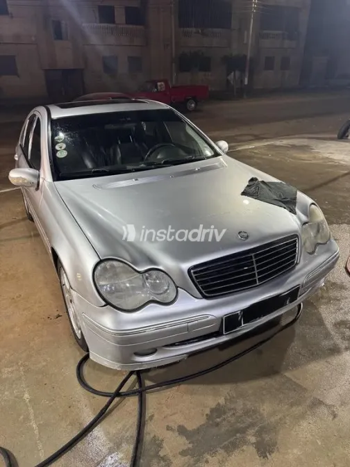 مرسيدس 200 2002 فضي مستعملة للبيع - 4