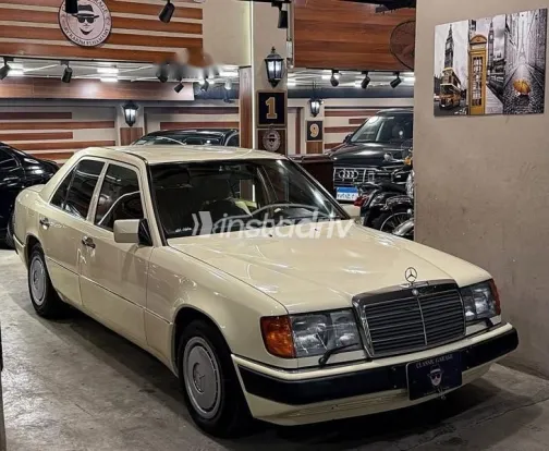مرسيدس E 230 1991 بيج مستعملة للبيع - 5