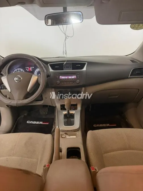 نيسان سنترا 2019 أسود مستعملة للبيع - 4