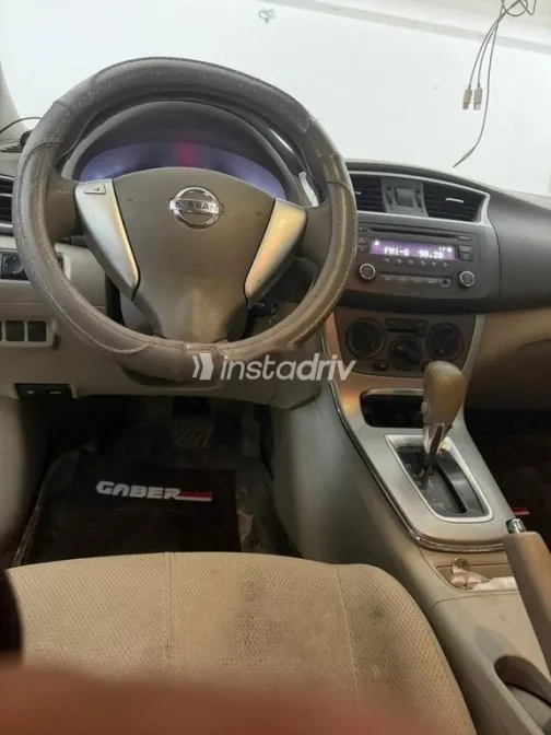 نيسان سنترا 2019 أسود مستعملة للبيع - 5