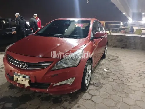 هيونداي سولاريس 2017 أبيض مستعملة للبيع - 1