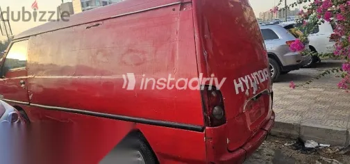 هيونداي H100 2006 أحمر مستعملة للبيع - 5