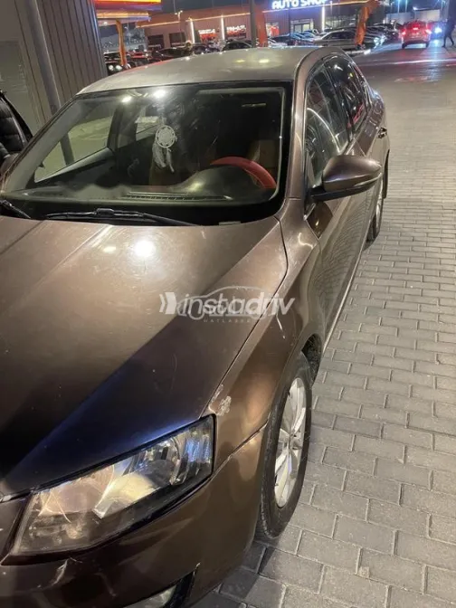 سكودا اوكتافيا A7 2016 موكا مستعملة للبيع - 1