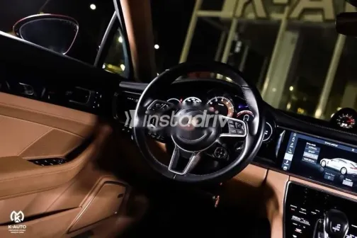 Porsche Panamera 2019 Dark Red Used for Sale - 3