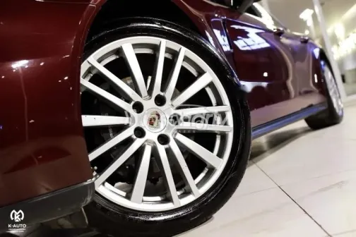 Porsche Panamera 2019 Dark Red Used for Sale - 5