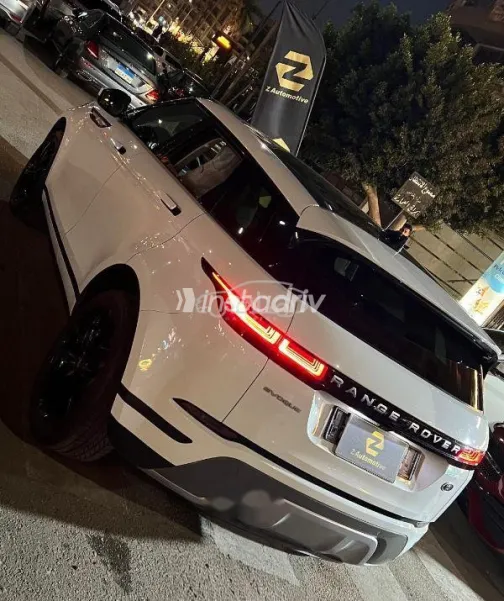 لاند روفر رنج روفر ايفوك 2023 أبيض مستعملة للبيع - 3