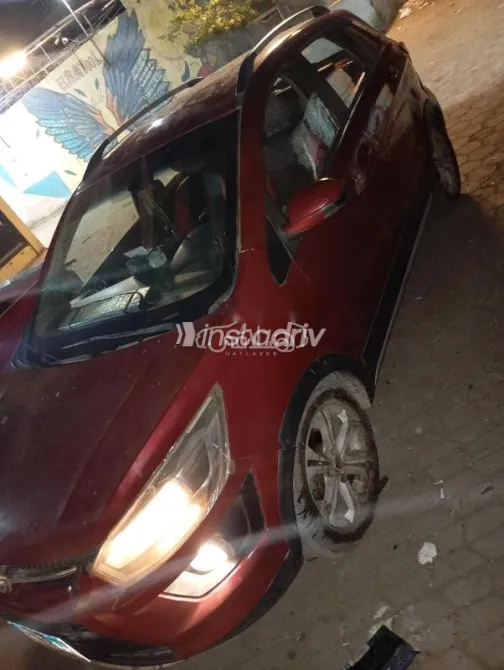 سينوفا X25 2017 أبيض مستعملة للبيع - 2