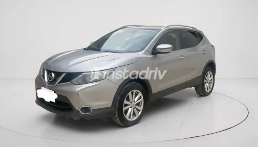 Nissan Qashqai 2017 White Used for Sale - 1