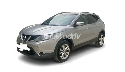 Nissan Qashqai 2017 White Used for Sale - 3