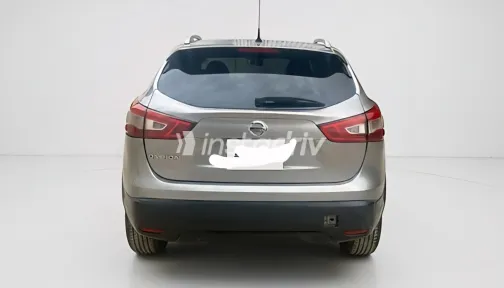 Nissan Qashqai 2017 White Used for Sale - 6