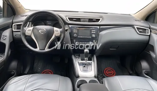 Nissan Qashqai 2017 White Used for Sale - 8