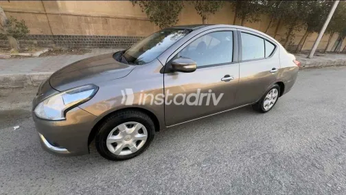 نيسان صنى 2016 أبيض مستعملة للبيع - 5