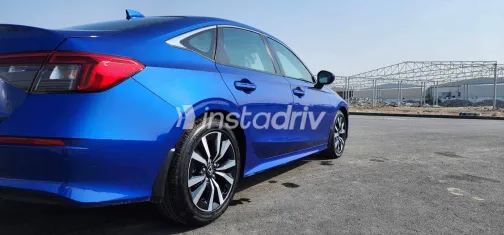 Honda Civic 2022 White Used for Sale - 4