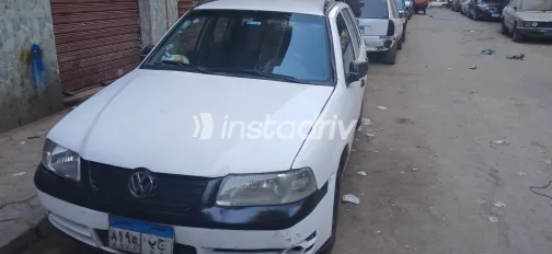 فولكس فاغن باراتى 2004 أبيض مستعملة للبيع - 6