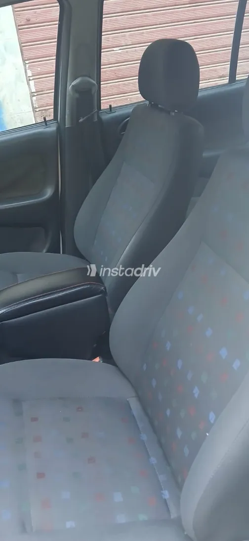 فولكس فاغن باراتى 2004 أبيض مستعملة للبيع - 7