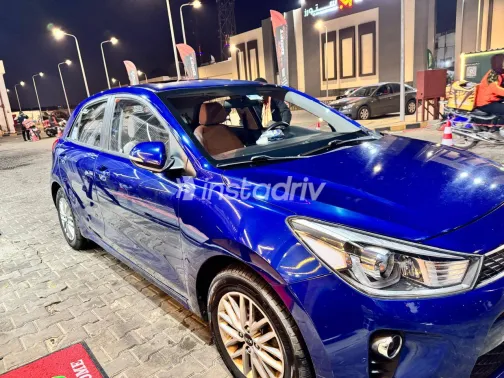 كيا ريو 2020 أبيض مستعملة للبيع - 1