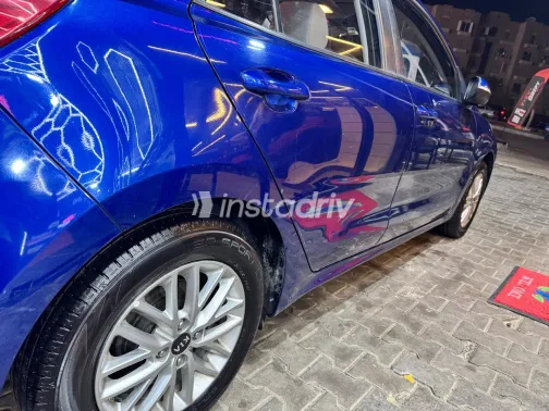 كيا ريو 2020 أبيض مستعملة للبيع - 6