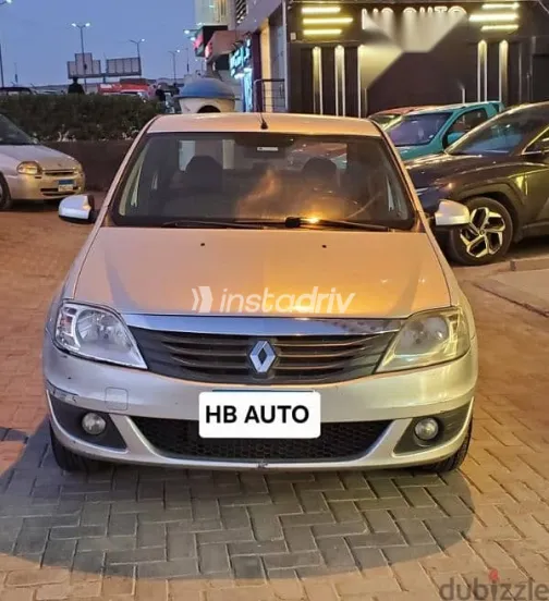 رينو لوجان 2013 فضي مستعملة للبيع - 1
