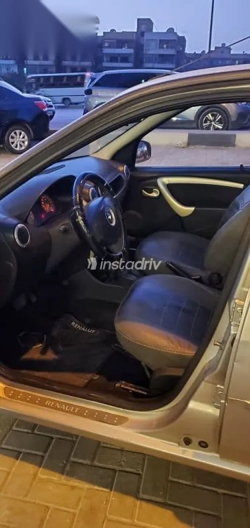 رينو لوجان 2013 فضي مستعملة للبيع - 5