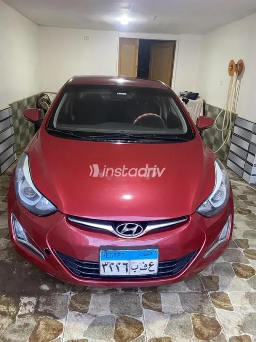هيونداي إلنترا ام دى 2015 أحمر مستعملة للبيع - 1