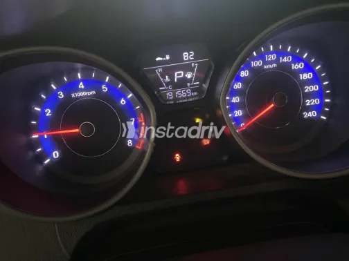 هيونداي إلنترا ام دى 2015 أحمر مستعملة للبيع - 4