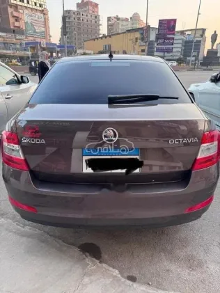 سكودا اوكتافيا A7 2016 موكا مستعملة للبيع