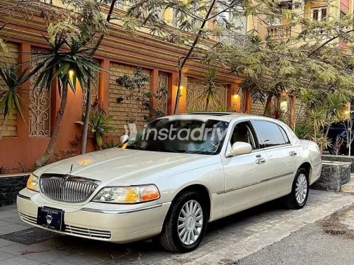 Lincoln Continental 2003 White Used for Sale - 2