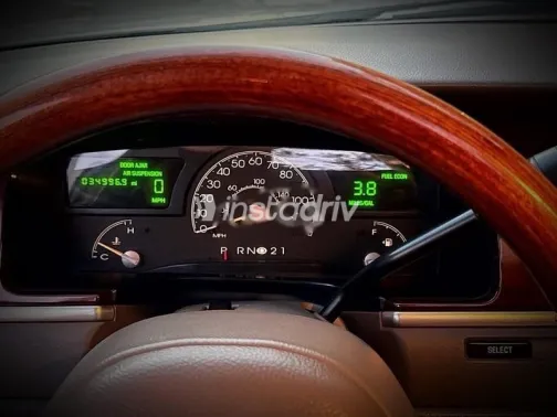 Lincoln Continental 2003 White Used for Sale - 5