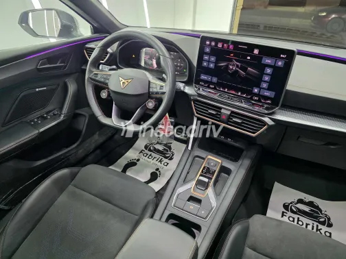 كوبرا ليون 2025 أبيض مستعملة للبيع - 9