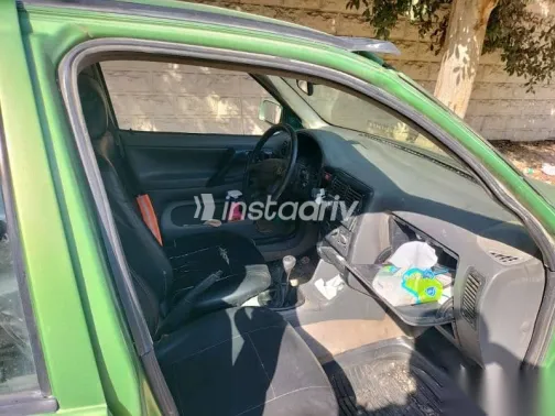 فولكس فاغن بولو 1998 أخضر مستعملة للبيع - 2